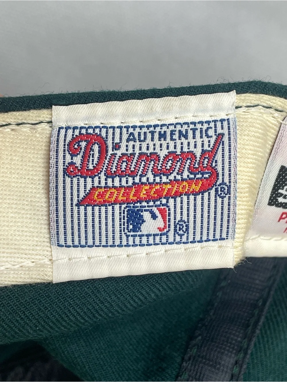 VTG USA New Era 59Fifty Oakland A's Wool Baseball Hat Sz 7⅜ Auth. On-Field Cap